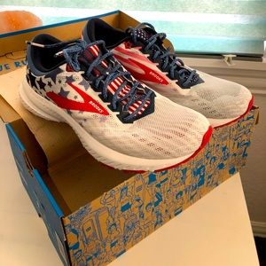 Brooks Launch 6 - Women’s Size 8